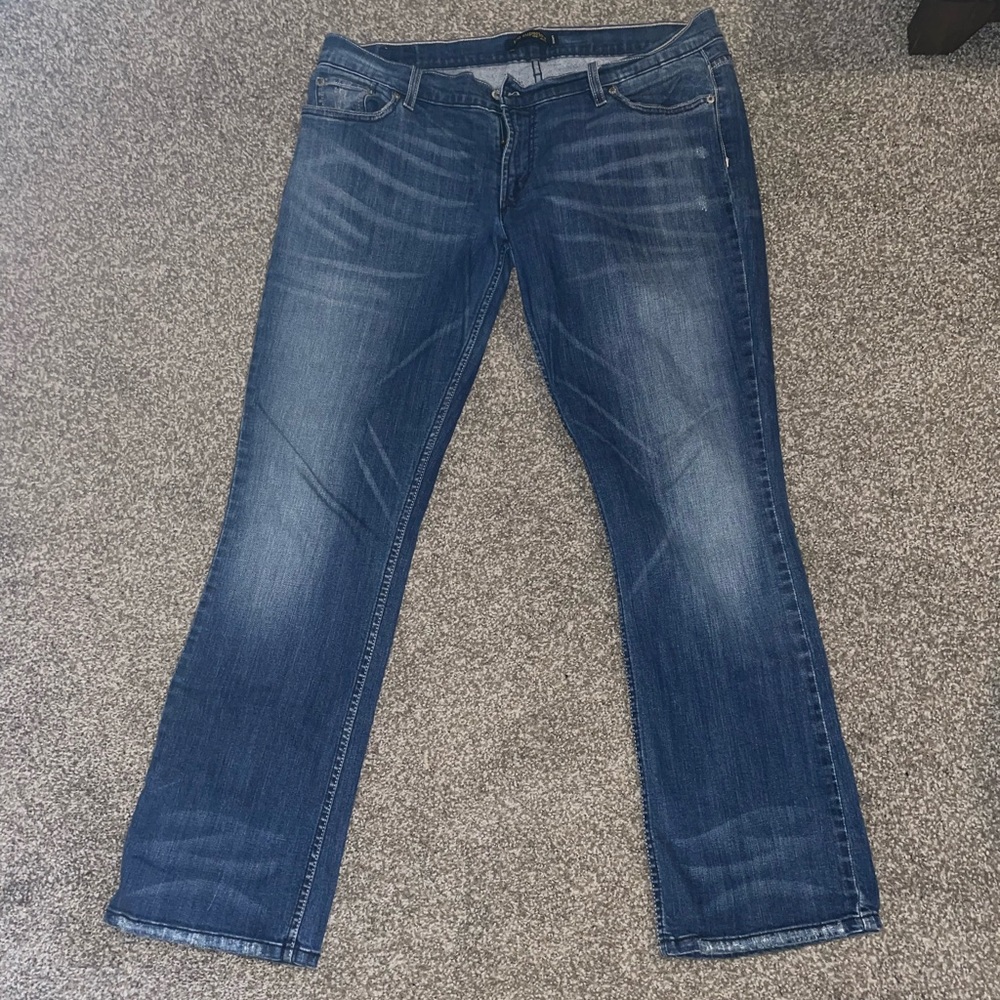 Levi’s 524 super low